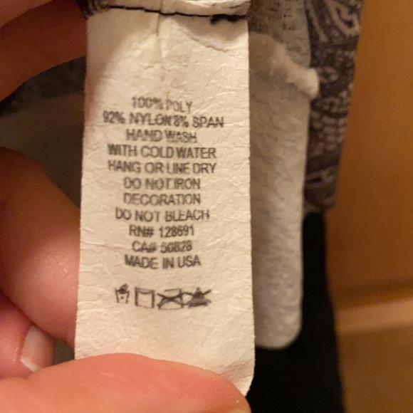 Top Woman’s 1X - Picture 4 of 7